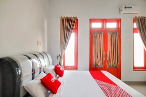 OYO 3844 Shinta Guesthouse