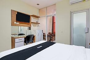 Super OYO Collection O 90253 DHelomi