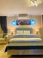 Garden Bungalow