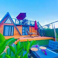Garden Bungalow