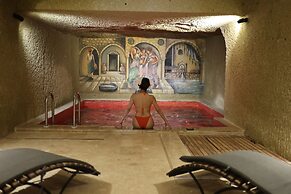 Vita Cave Hotel
