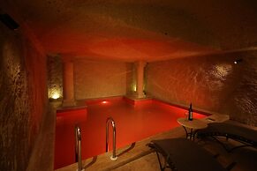 Vita Cave Hotel