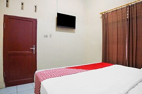 OYO 92076 Sky Residence Cengkeh