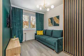 Rozana Zieleniewo Apartment by Renters