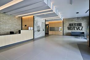 Zajezdnia Wrzeszcz Apartment by Renters