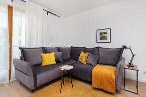 Zajezdnia Wrzeszcz Apartment by Renters