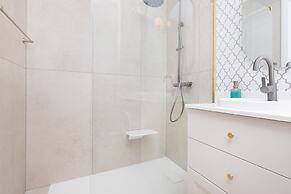 Zajezdnia Wrzeszcz Apartment by Renters