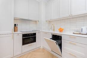 Zajezdnia Wrzeszcz Apartment by Renters