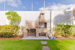 PFL03 Apto 3 Quartos a 200m da Praia