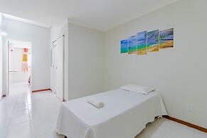 PFL03 Apto 3 Quartos a 200m da Praia