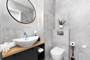 Plac Unii Apartments Gdynia by Renters