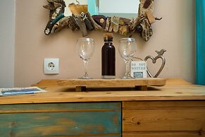 Arodamos Apartments & Studios