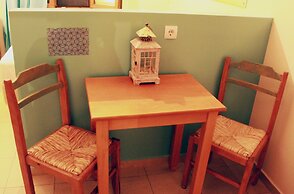 Arodamos Apartments & Studios