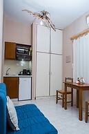 Arodamos Apartments & Studios