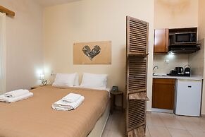 Arodamos Apartments & Studios