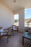 Arodamos Apartments & Studios