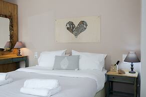 Arodamos Apartments & Studios