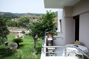 Arodamos Apartments & Studios