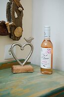 Arodamos Apartments & Studios