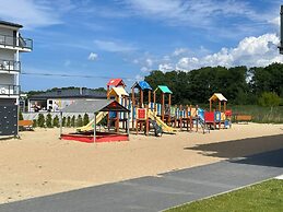 Marynarska Sarbinowo by Renters