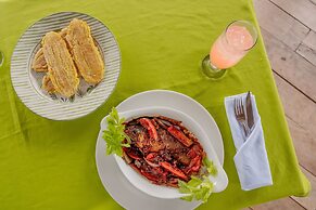 BioHotel Arara River