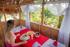 BioHotel Arara River