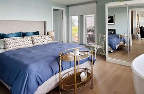 Lucky Bay Hideaway - Seaview Sauna & Cedar hot tub