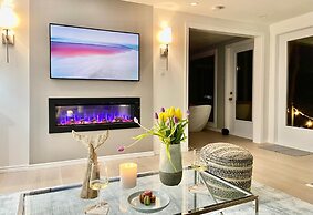 Lucky Bay Hideaway - Seaview Sauna & Cedar hot tub