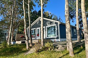 Lucky Bay Hideaway - Seaview Sauna & Cedar hot tub