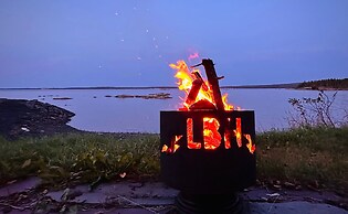 Lucky Bay Hideaway - Seaview Sauna & Cedar hot tub