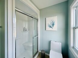 Lucky Bay Hideaway - Seaview Sauna & Cedar hot tub