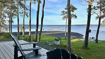 Lucky Bay Hideaway - Seaview Sauna & Cedar hot tub