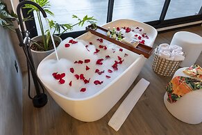 SERHS Experience Suites