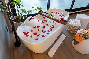 SERHS Experience Suites
