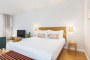 Aspasios Almada Apartments