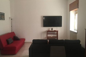 Captivating 2-bed Apartment in Grottole