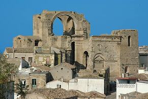 Captivating 2-bed Apartment in Grottole