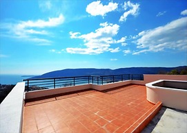 Superb Breathtaking Views 3bedroom All Day Sun