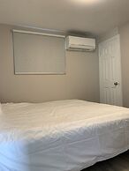 Myriad Fins Cottage and Marina