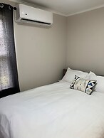 Myriad Fins Cottage and Marina