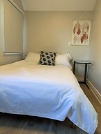 Myriad Fins Cottage and Marina