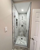 Myriad Fins Cottage and Marina