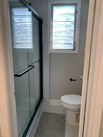 Myriad Fins Cottage and Marina