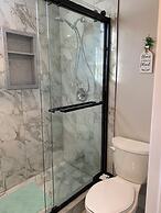 Myriad Fins Cottage and Marina