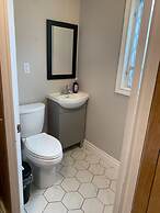 Myriad Fins Cottage and Marina