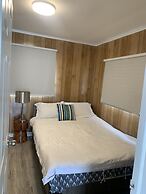 Myriad Fins Cottage and Marina