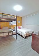 Myriad Fins Cottage and Marina