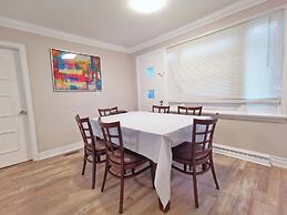 Myriad Fins Cottage and Marina