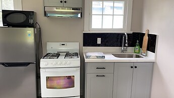 Myriad Fins Cottage and Marina