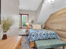 Victorian Inn Elkhart Lake Wisconsin